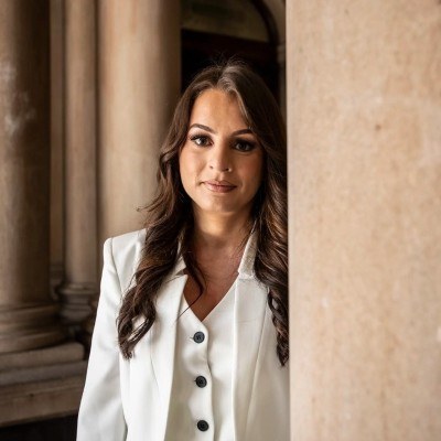 Stefanie Costi